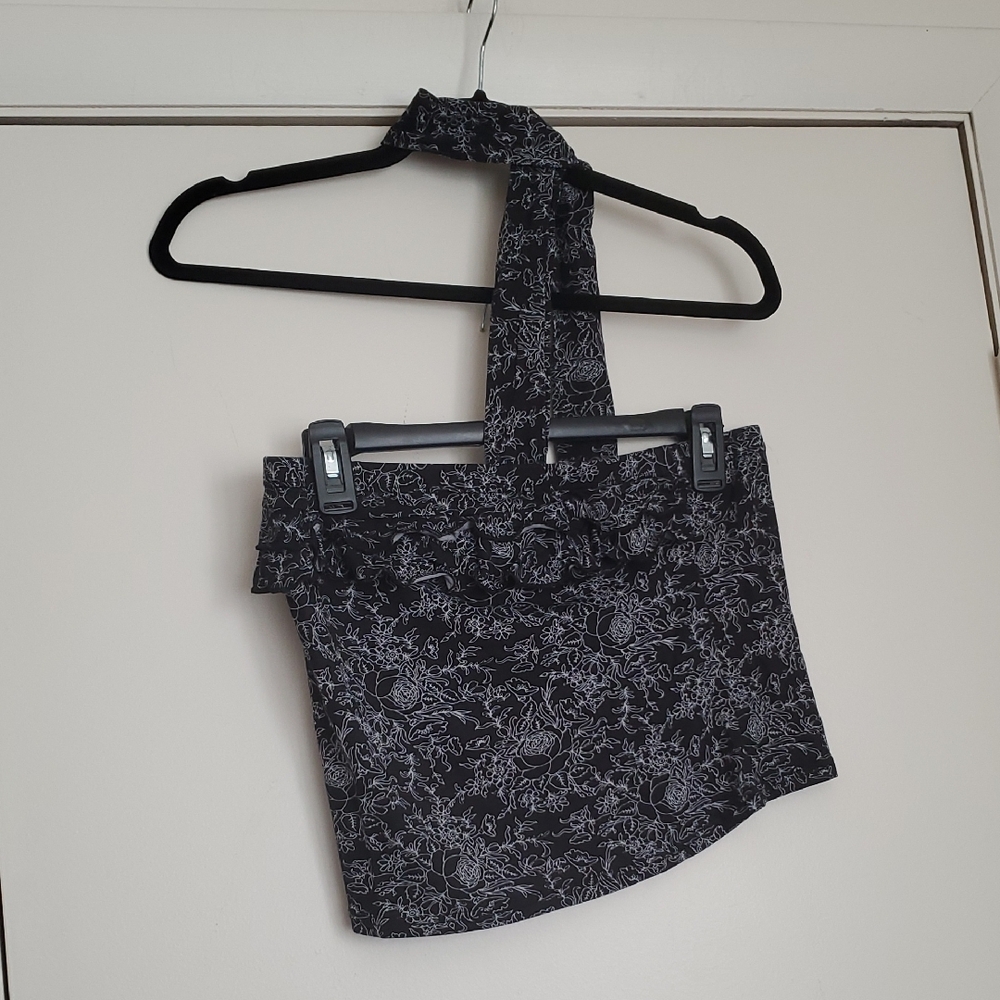 *NWT* Hot Topic's Thorn & Fable Black and White Floral Tube Top